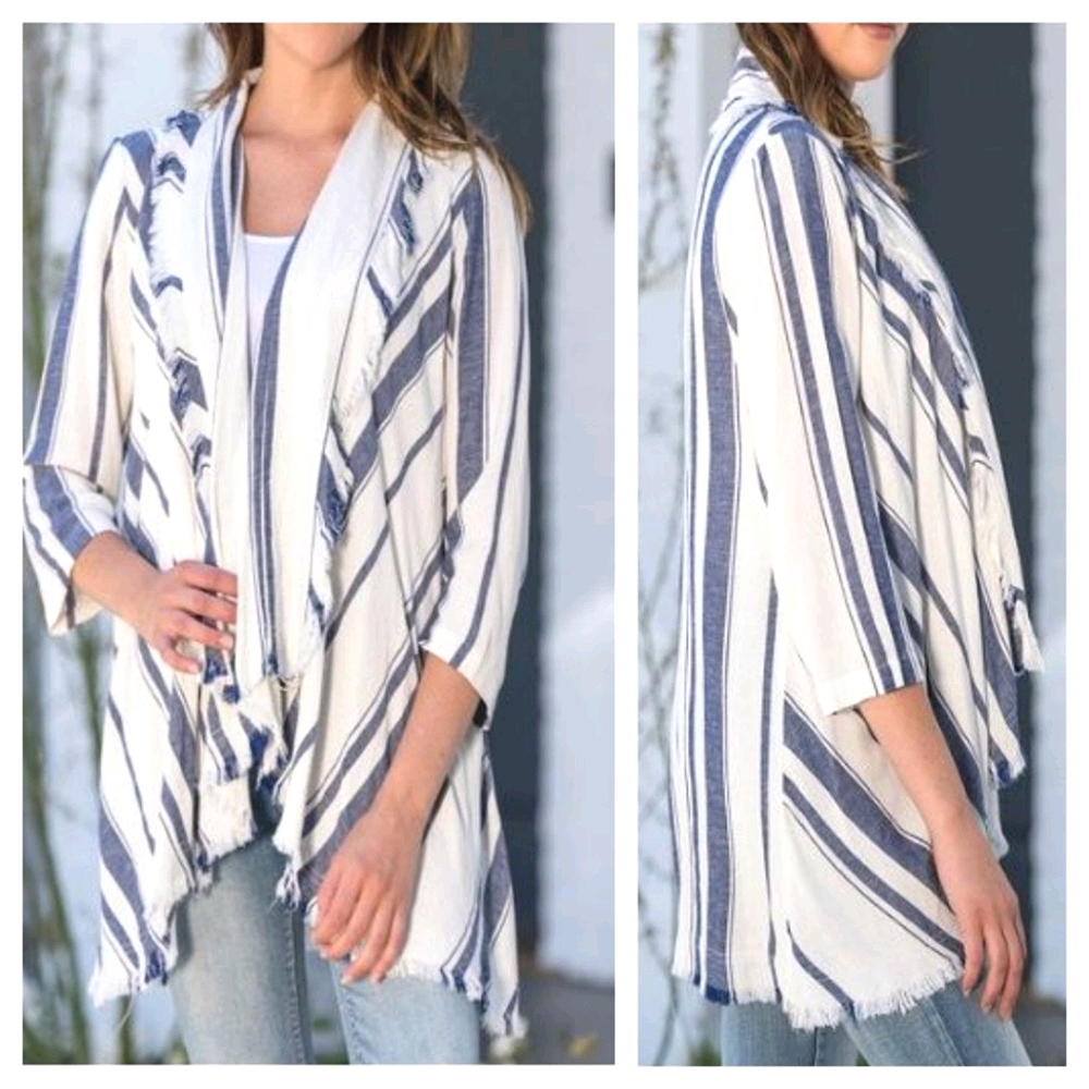 NWT~ PAPARAZZI BY BIZ  Boho Frayed  Drape Jacket